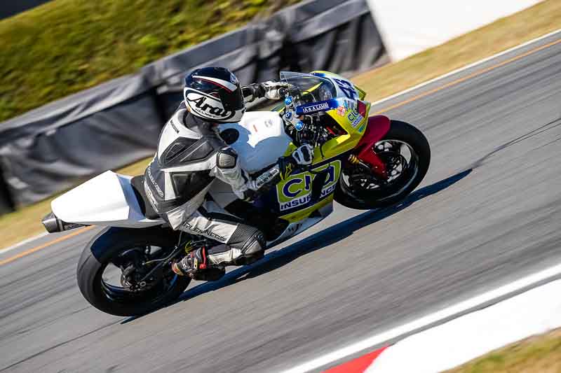 donington no limits trackday;donington park photographs;donington trackday photographs;no limits trackdays;peter wileman photography;trackday digital images;trackday photos